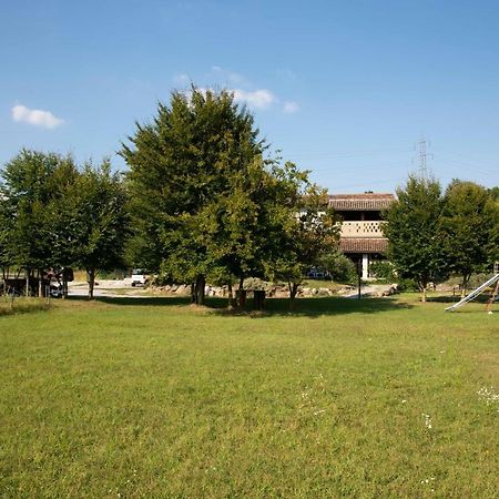Agriturismo Cascina Costa Cassago Brianza Exterior photo